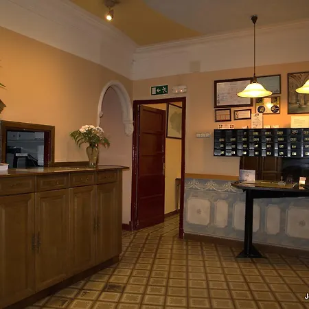 Pensión Orejas León