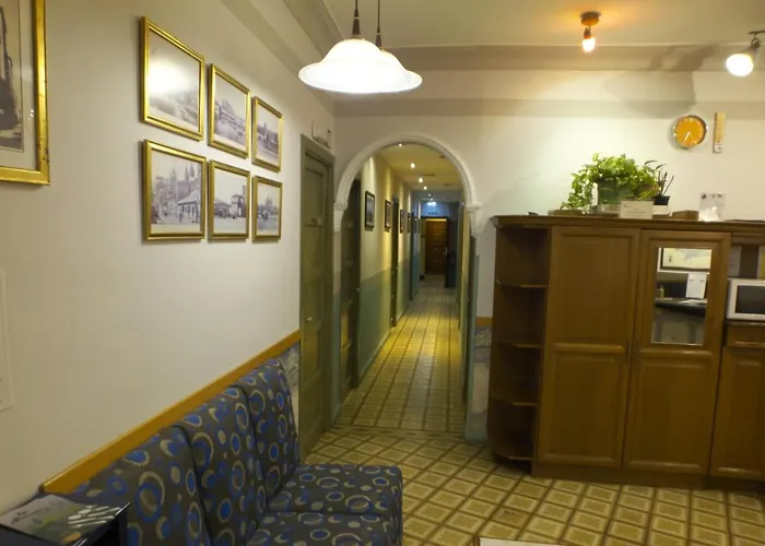 ゲストハウス Orejas 2*