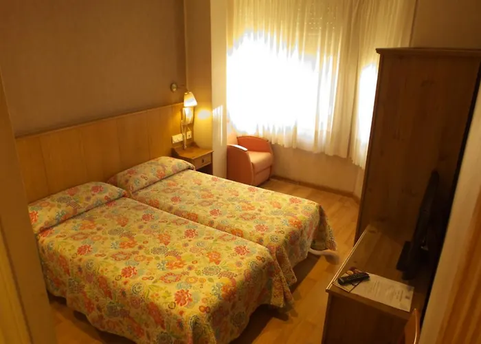 ゲストハウス Orejas