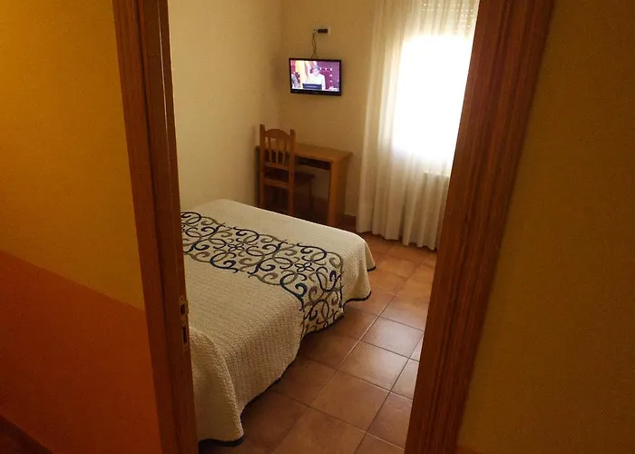 ゲストハウス Orejas レオン