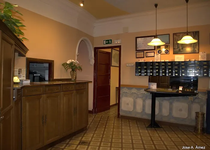 ゲストハウス Orejas レオン